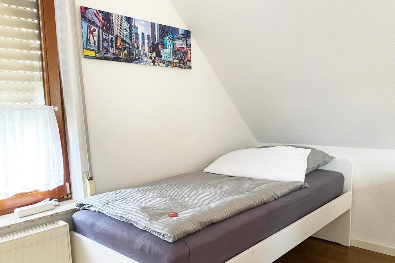 Schoenes 1 Zimmer Apartment Mit Dachterrasse Глаухау Екстер'єр фото